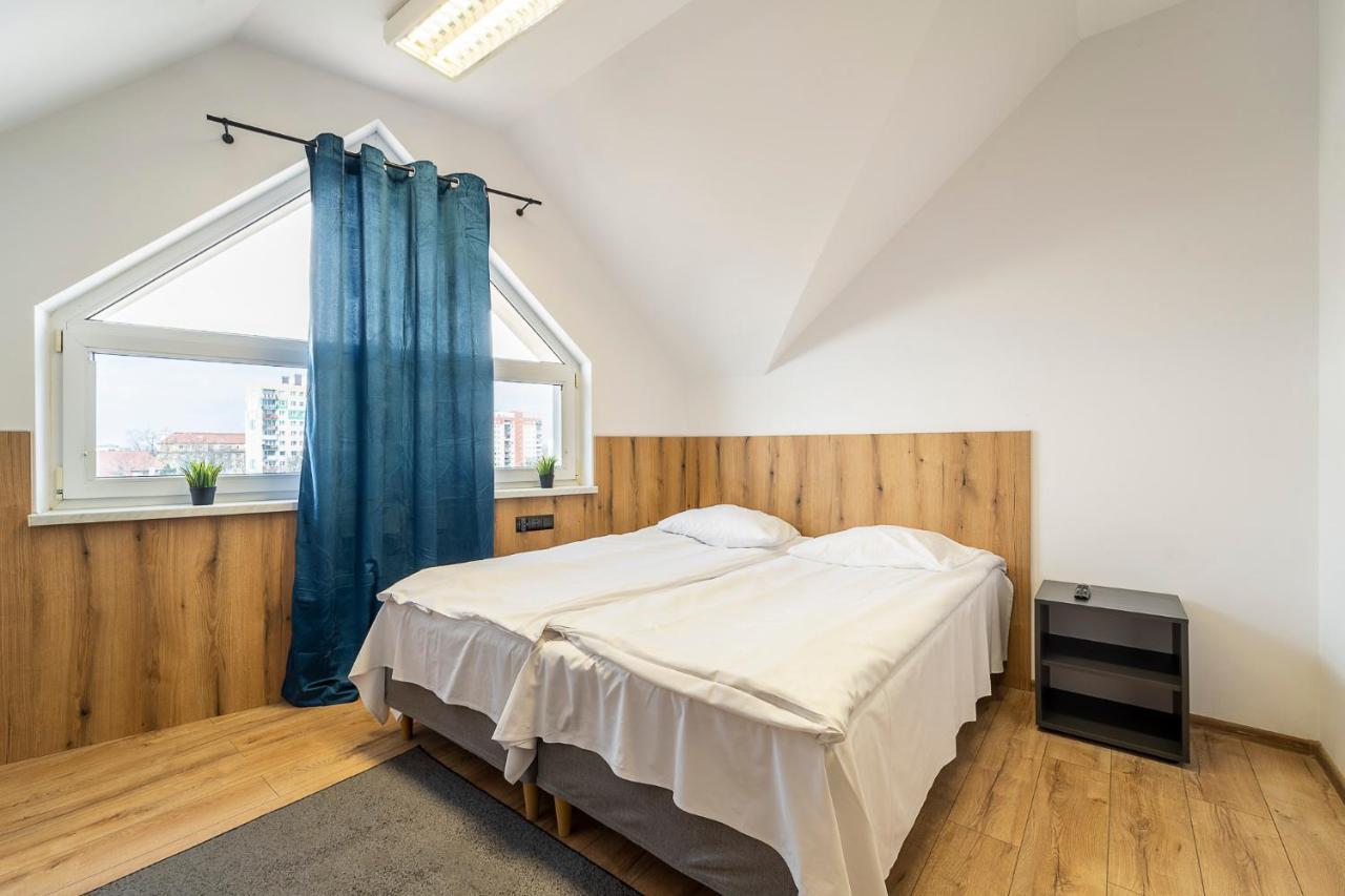 Gems Hostel Głogów Dış mekan fotoğraf